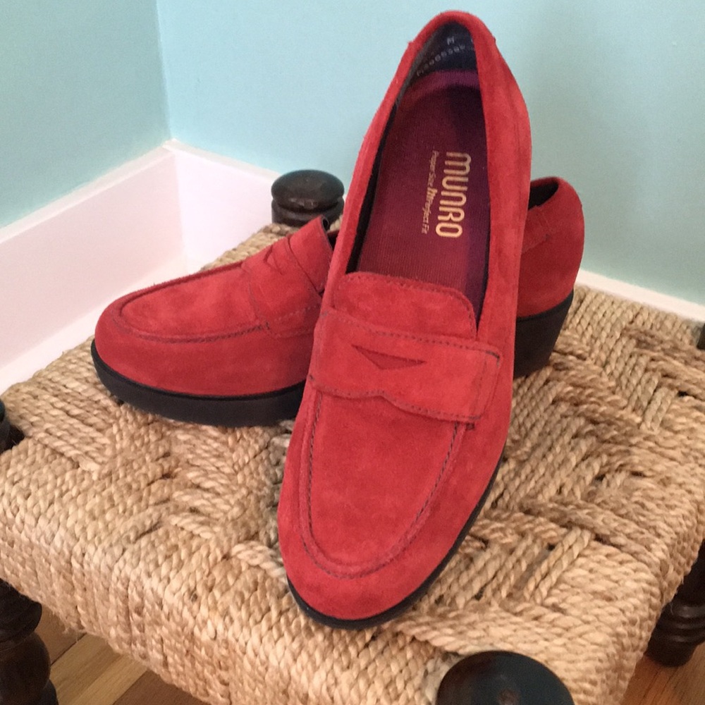 Munro Red Suede wedge slip on shoes